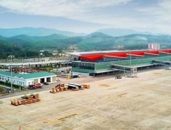 Quảng Ninh sớm mở đường bay đến các vùng Đông Á 早日開通廣寧省至東亞地區